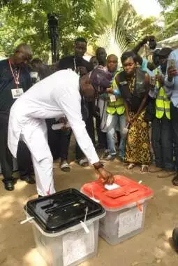 Babajide Sanwo-Olu casting his vote at Femi Okunnu polling unit,Ward 09