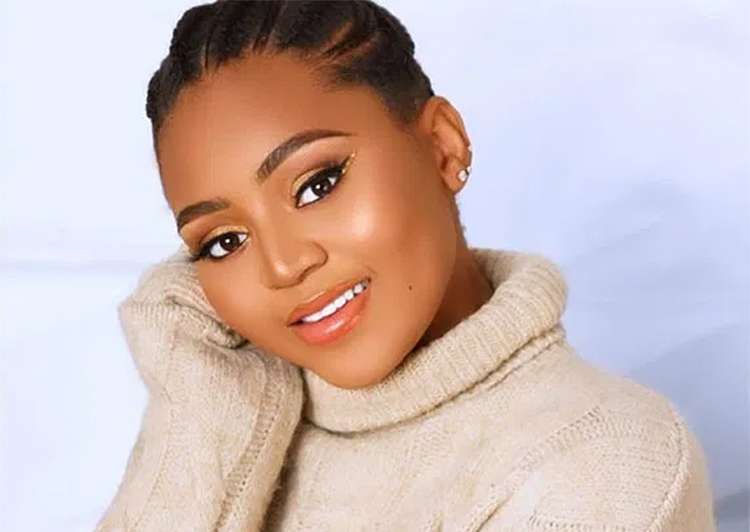 Regina Daniels [Profiles] • Instagram, Twitter, TikTok | Foller