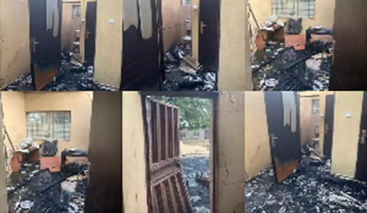 Abeoluta INEC office on Fire Abeoluta INEC office on Fire