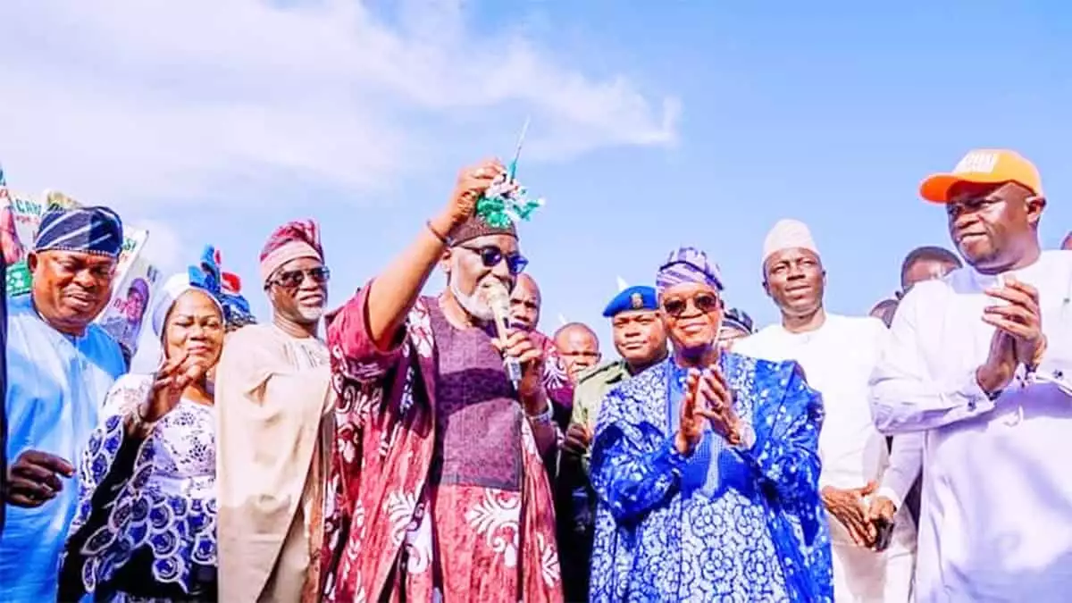 Rotimi Akredolu with Oyetola commission Flyover in Osun State