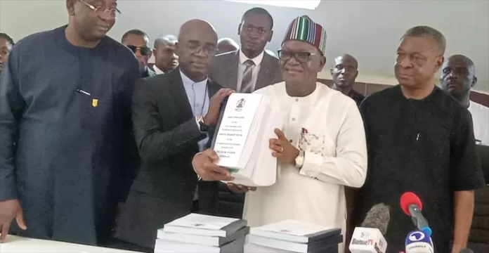 Samuel Ortom Handover