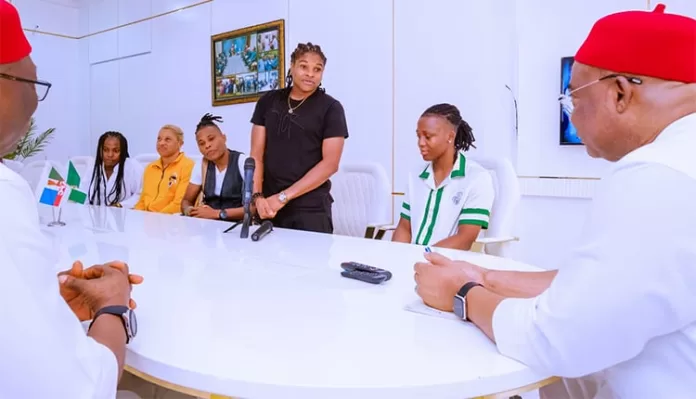 Uzodimma Receives FIFA Women World Cup Team From Imo, Gifts Them Land, Cash  | The Source