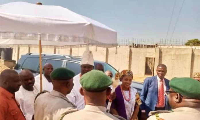 Ooni of Ife visits Kuje prison