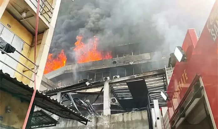 Mandilas House in Lagos on Fire Mandilas House in Lagos on Fire