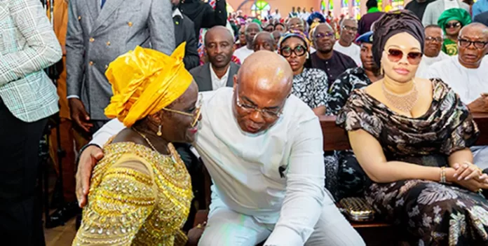 Hope Uzodimma and His Deputy- Chinyere Ihuoma Ekomaru Hope Uzodimma and His Deputy- Chinyere Ihuoma Ekomaru