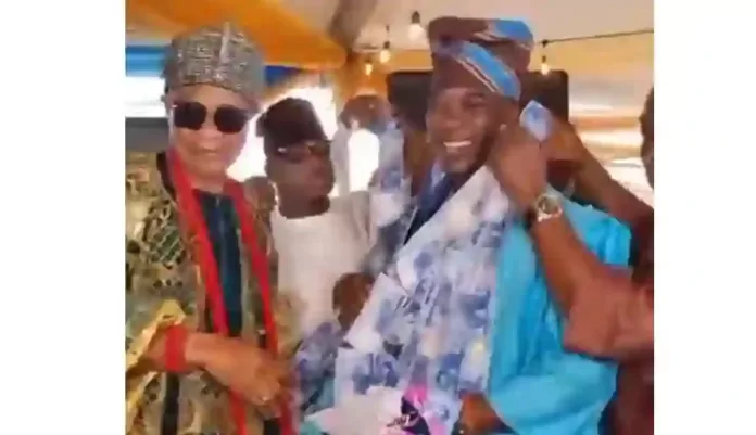 Oba Who Sprayed Money On KI Oba Who Sprayed Money On KI