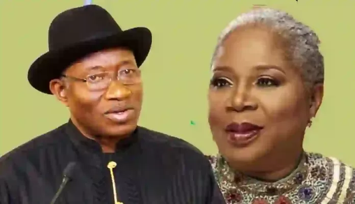 Goodluck Jonathan and Onyeka Onwenu Goodluck Jonathan and Onyeka Onwenu