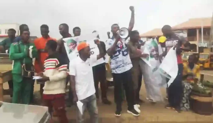 Kunle Ajayi with Protesters in Ondo State Kunle Ajayi with Protesters in Ondo State