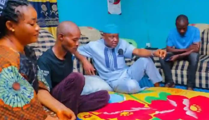 Gov Oyebanji Visits Ekiti Fire Officer Injured While On Duty Gov Oyebanji Visits Ekiti Fire Officer Injured While On Duty