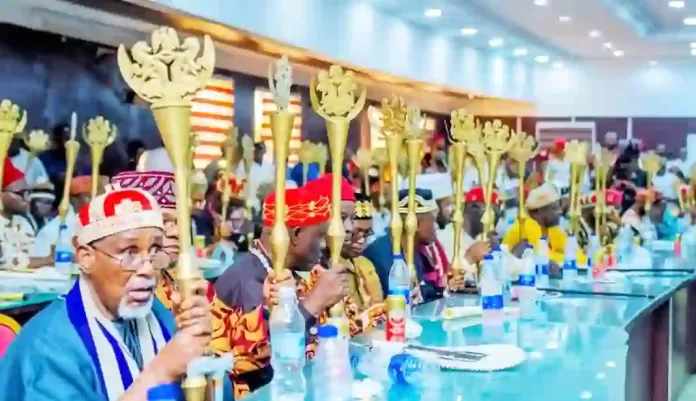 Imo monarchs who received Staff of Office Imo monarchs who received Staff of Office