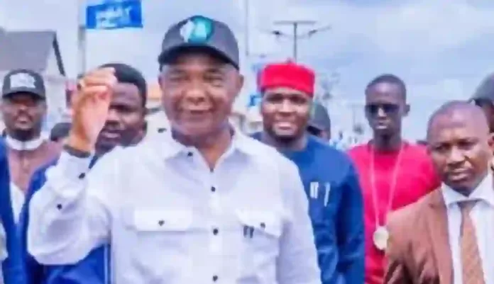 Hope Uzodmma with Imo Youths Hope Uzodmma with Imo Youths