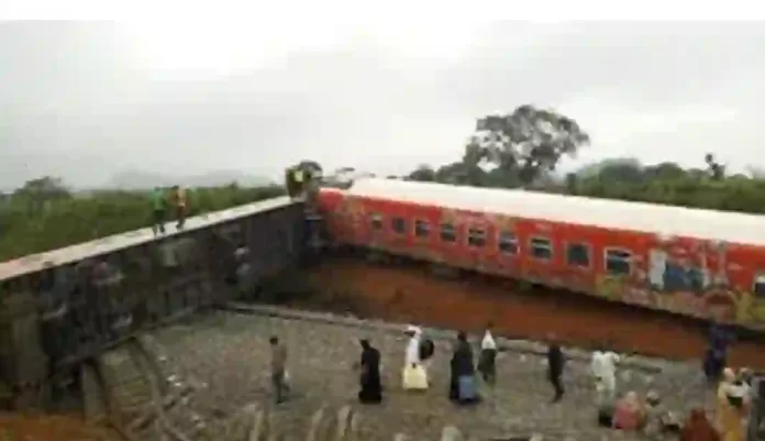 Kaduna Bound Passenger Train Derails