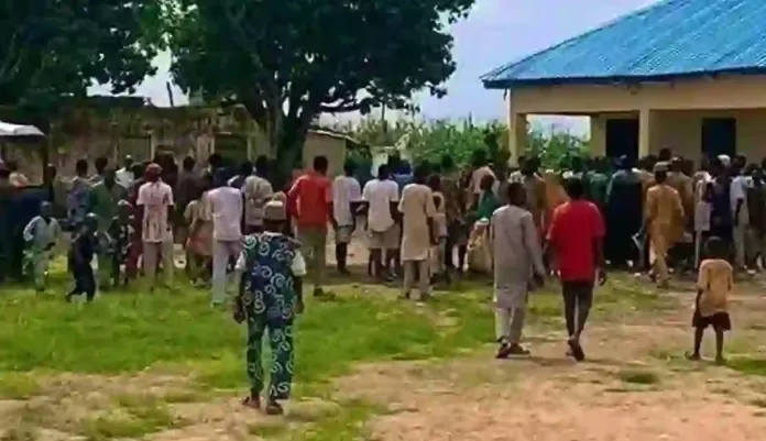 Mob burns Female Food Vendor in Niger