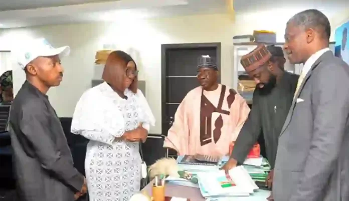 Three APC Aspirants Submit Nomination Forms in Ekiti