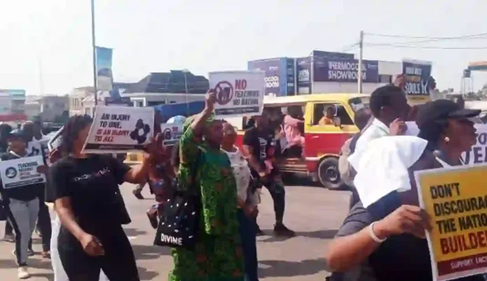 NUT Take To Streets Over Abducted Oyo School Children NUT Take To Streets Over Abducted Oyo School Children